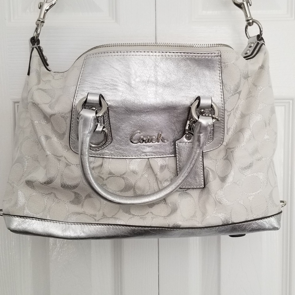 Coach pocketbook